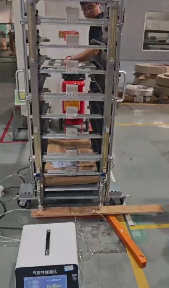 on-site leak testing of server liquid cooling radiator production line