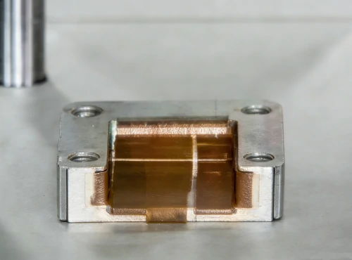 Optimized lower fixture