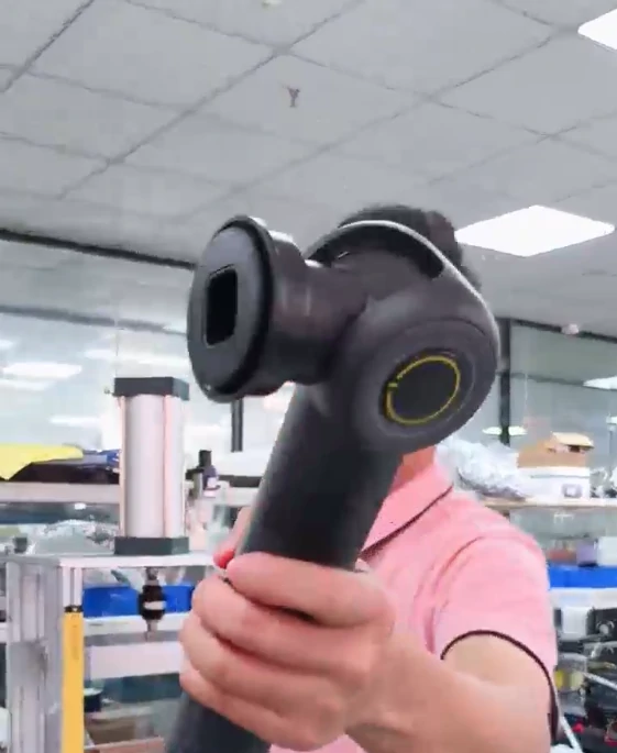 Leak testing demonstration for handheld car wash brush