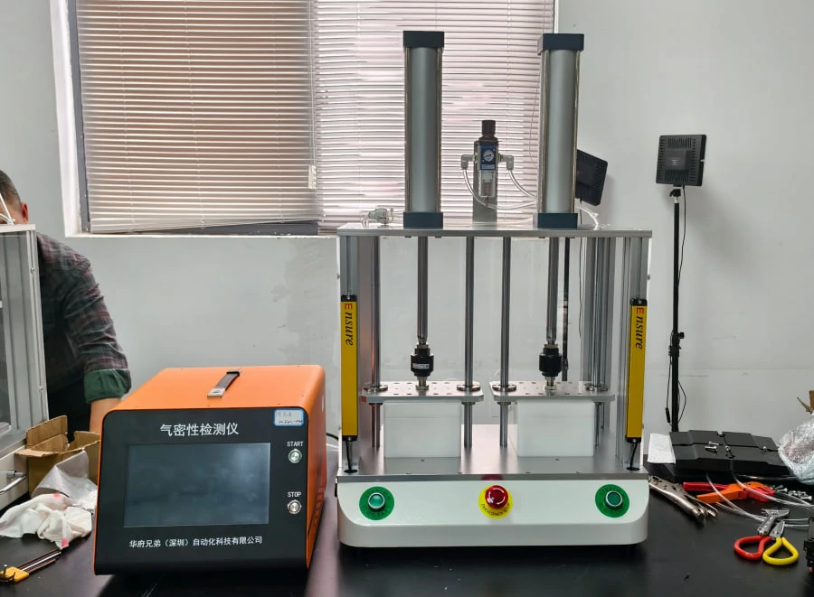 Relay leak tester with fixture